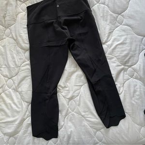 Lululemon Wunder Under Scalloped - 23”